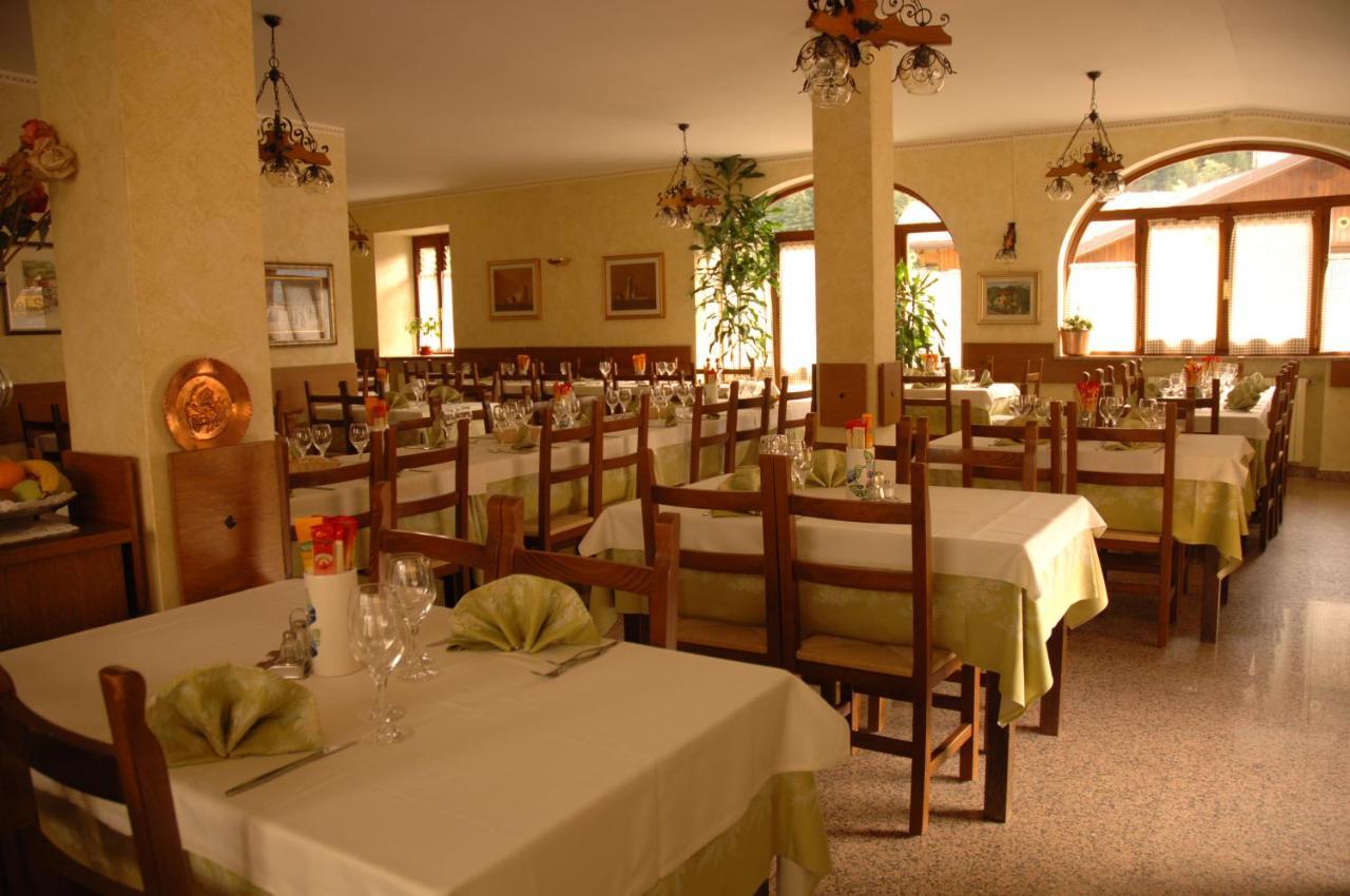 Albergo Ristorante Sole Mezzoldo Dış mekan fotoğraf